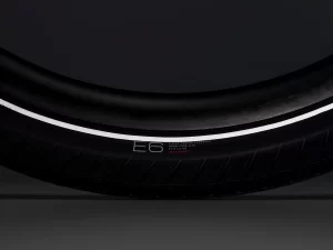 Alternative view of Bontrager E6 Hard-Case E-bike dekk 27,5x2,4"