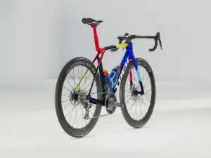 Alternative view of Madone SLR 9 AXS Gen 8 Navy