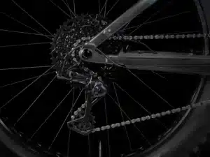 Alternative view of Trek Farley 5