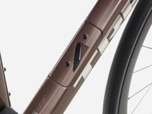 Trek Domane SL 7 Gen 4 Bronze 2