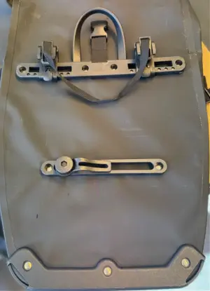 Alternative view of Naits Trunky 2.0, vanntett bagasjeveske